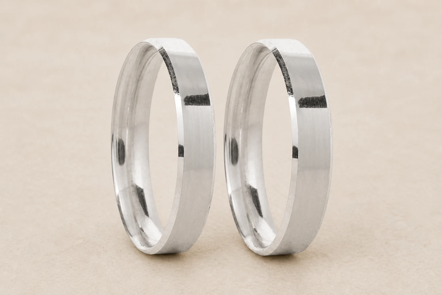 Par de alianças prata: Aliança Prata 950 4 mm Reta chanfrada